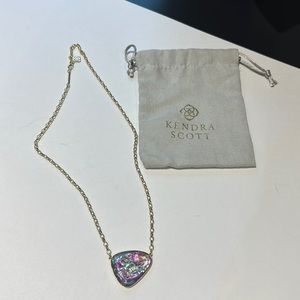 Perfect condition Kendra Scott necklace